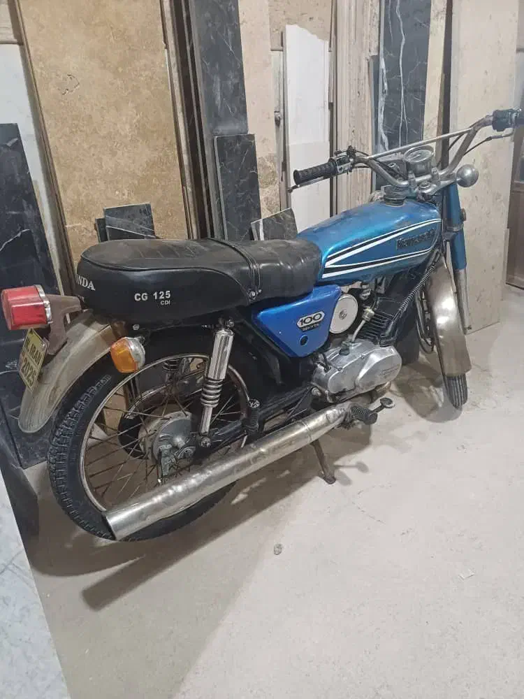 کاوازاکی ۱۰۰ ژاپن|موتورسیکلت|اصفهان, فجر|دیوار