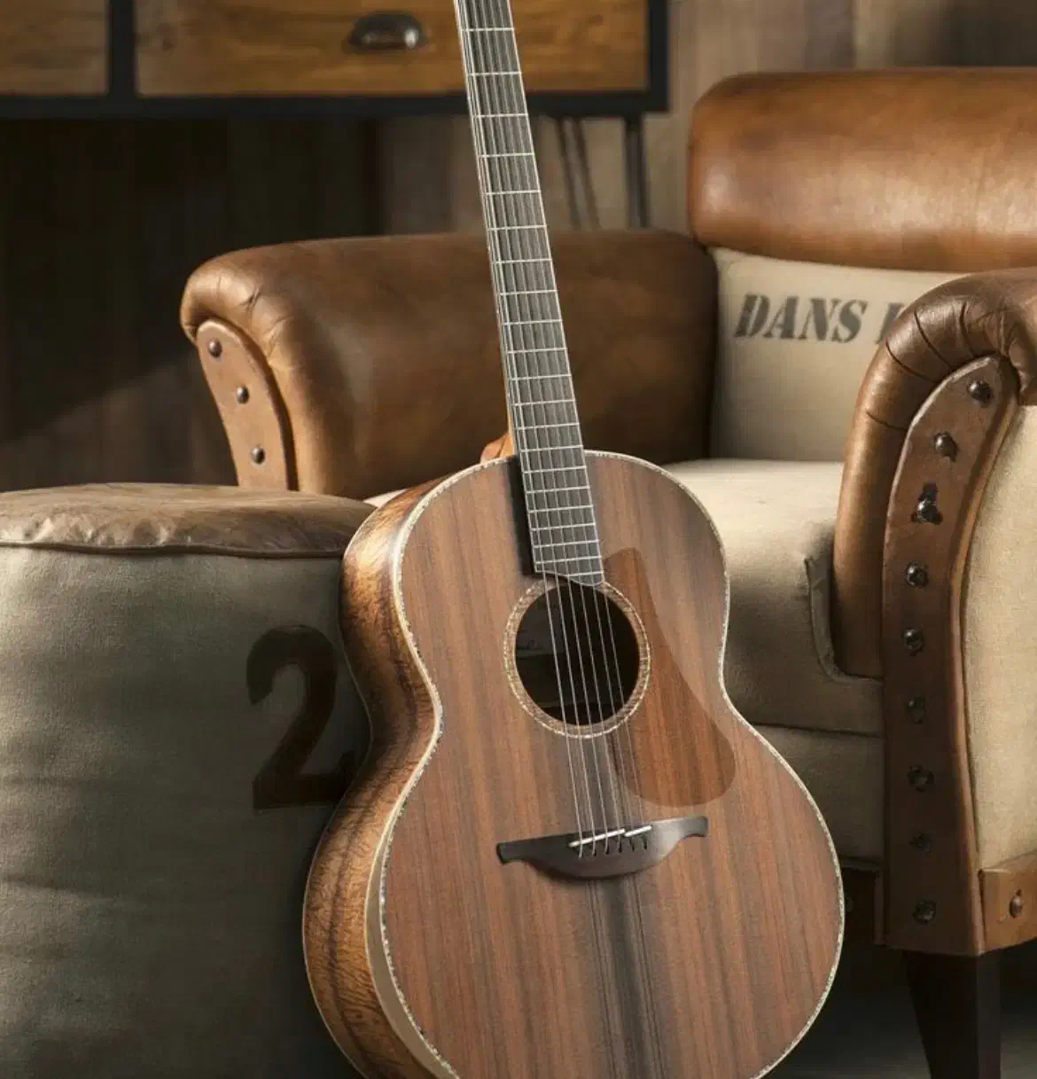 اموزش اصولی گیتار کلاسیک و‌ پاپ توسط مدرس خانم|خدمات آموزشی|اراک, |دیوار