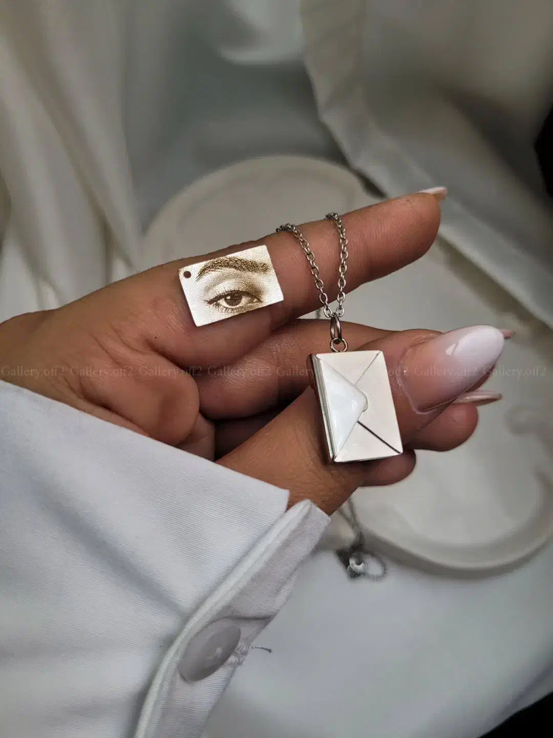 گردنبند حک چهره استیل رنگ ثابت سفارشی درست میشن|بدلیجات|بیرجند, |دیوار