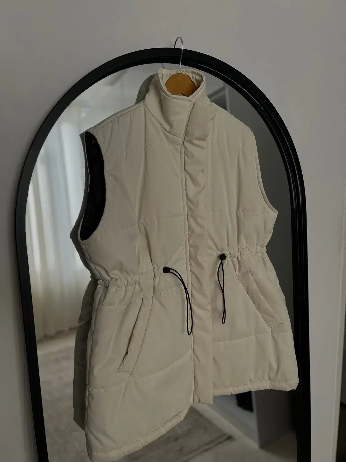 پافر رنگ شیری|لباس|اندیشه, اندیشه فاز ۱|دیوار