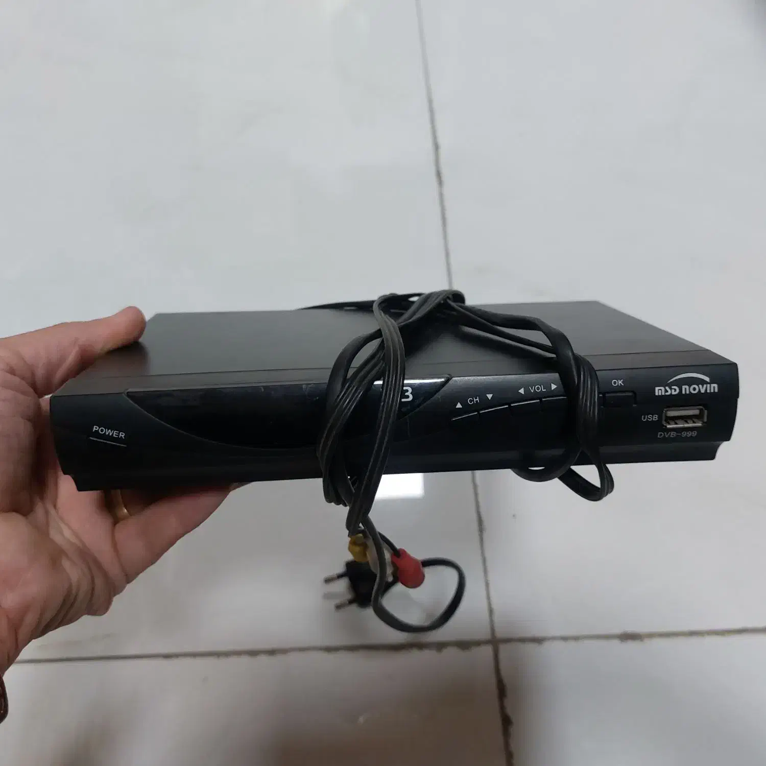 تلویزیون 14 اینچ سنام نو نو همراه دستگاه دیجیتال|تلویزیون و پروژکتور|فردیس, فردیس|دیوار