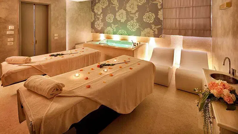 استخدام نیرواجاره ودرصدی صندلی زیبایی ماساژآریشگری|استخدام درمانی، زیبایی، بهداشتی|گرگان, |دیوار