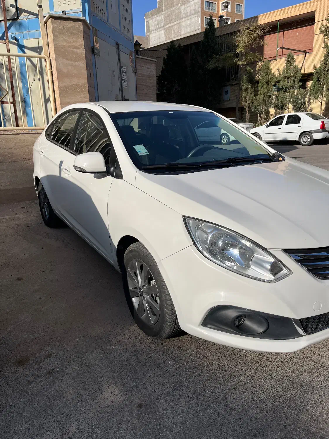 ماشین j4|خودرو سواری و وانت|کرمان, |دیوار