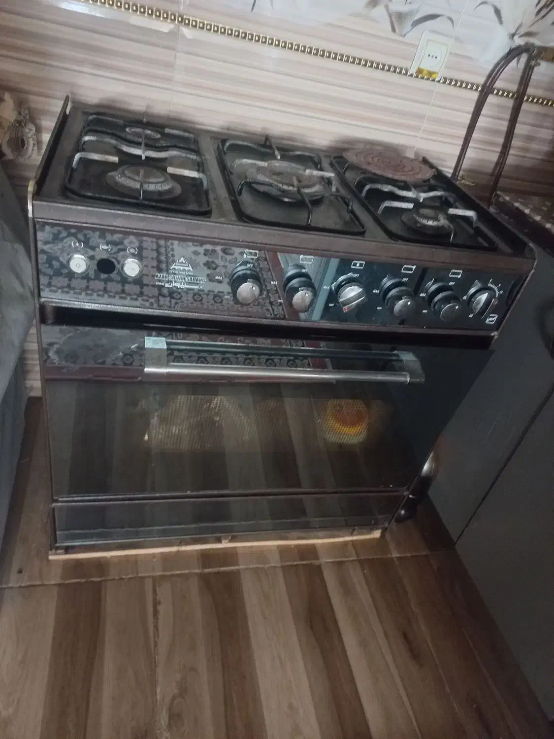 اجاق گاز پنج شعله در حد نو فروشی|اجاق گاز و لوازم برقی پختوپز|کبودرآهنگ, |دیوار