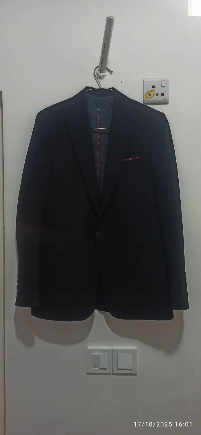 کت تک|لباس|دوگنبدان, |دیوار