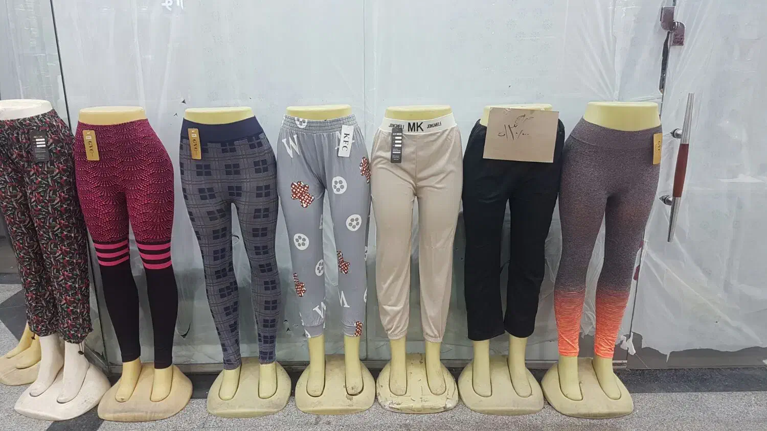 شلوار تیشرت کراپ تاپ تونیک  فقط ۱۳۰/۰۰۰ تومان|لباس|بندرعباس, |دیوار