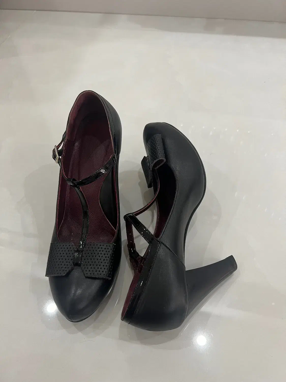 کفش مجلسی|کیف، کفش، کمربند|ساری, |دیوار