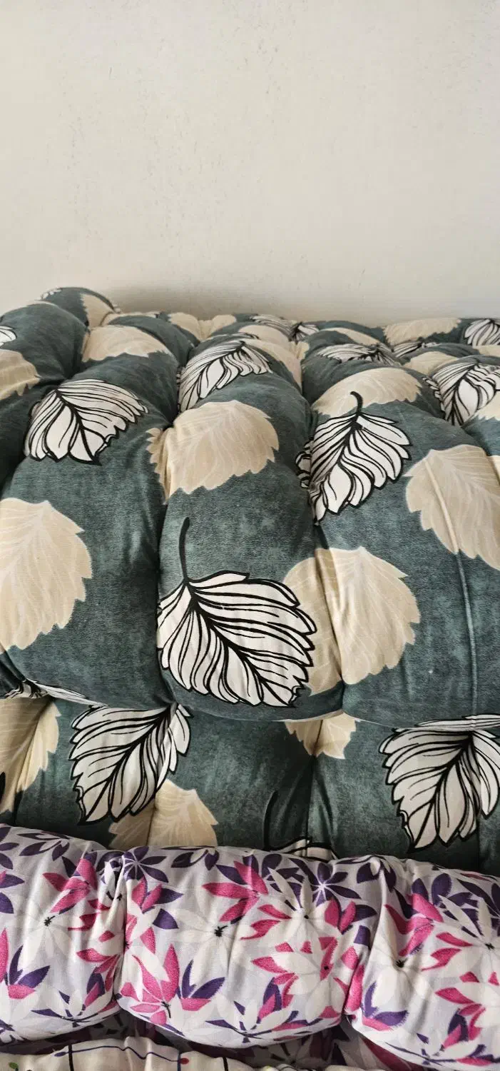 تولید وتعمیر انواع رختخواب تشک وبالش|رختخواب، بالش، پتو|شیراز, گلکوب|دیوار