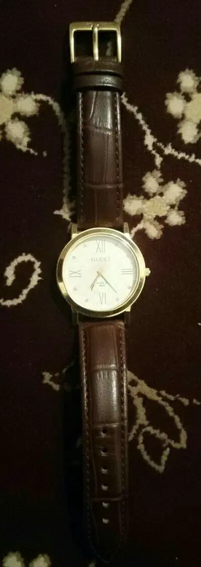 دو عدد ساعت زنانه در حد|ساعت|نهاوند, |دیوار