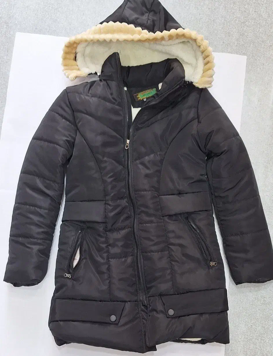 کاپشن داخل خز ۷۹۵ تومن (پوشاک باران)|کفش و لباس بچه|قم, نیروگاه|دیوار