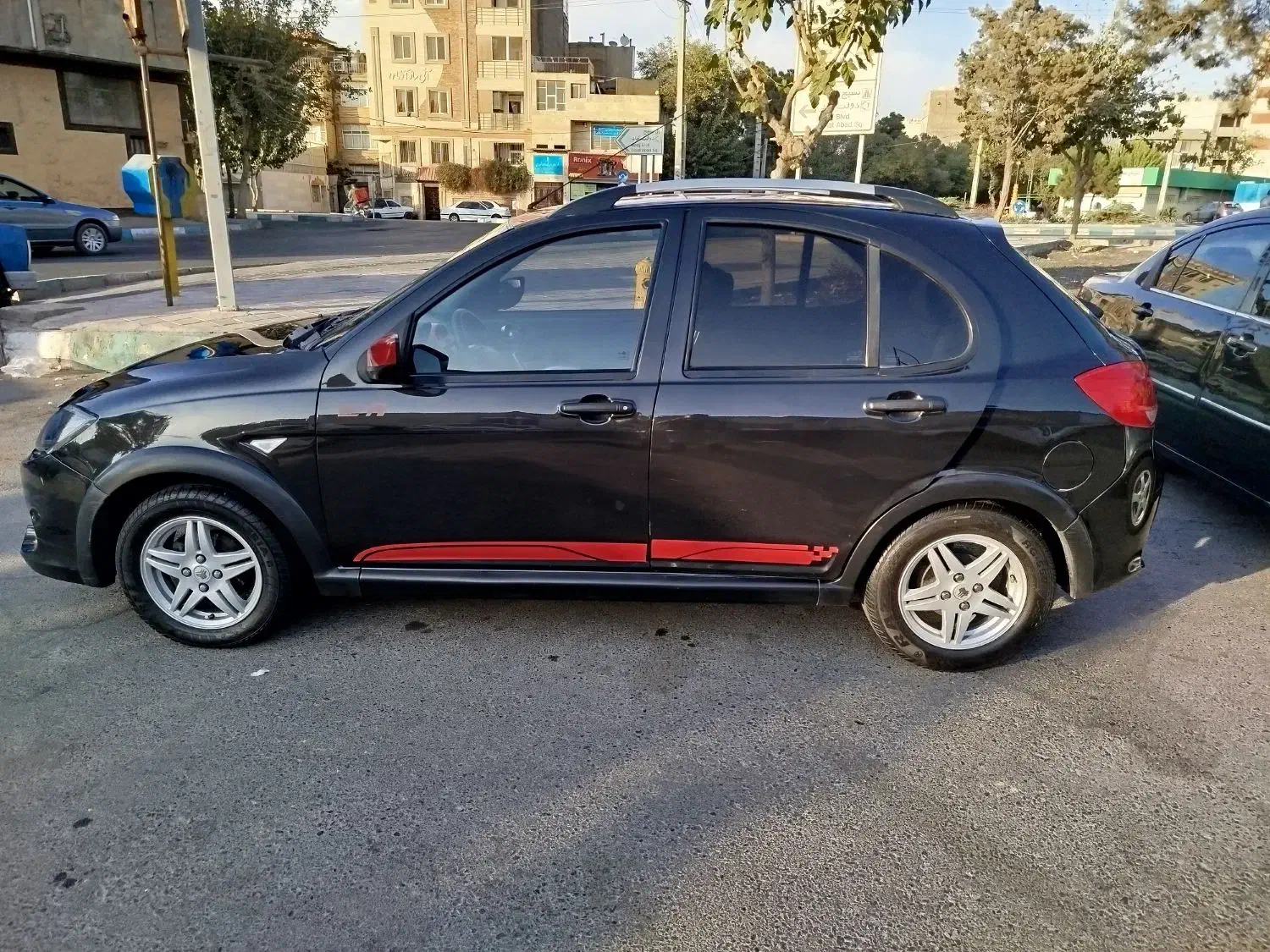 کوییک r1400|خودرو سواری و وانت|ری, شهادت|دیوار