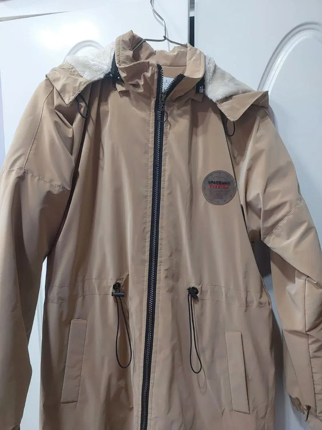 کاپشن سیلیکونی|لباس|اندیشه, اندیشه فاز ۲|دیوار