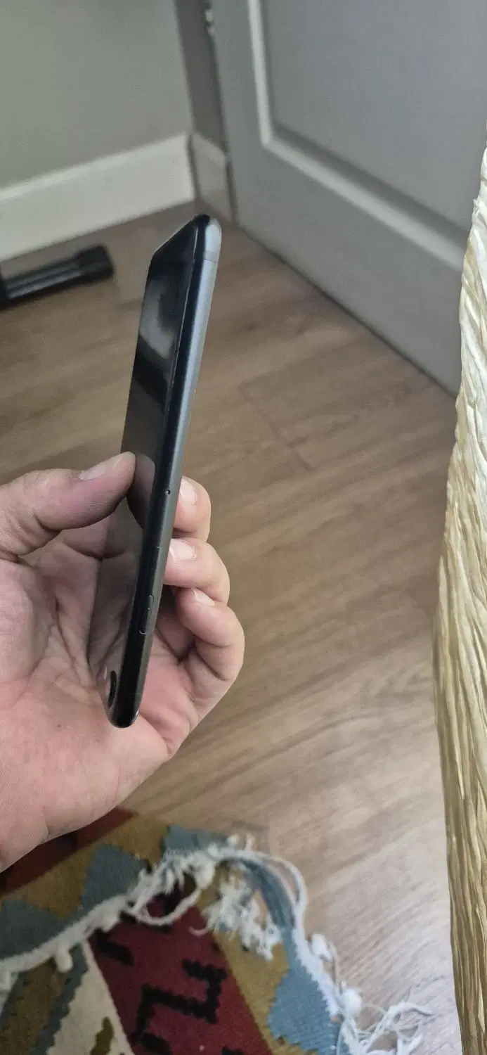 iphone se 2020|موبایل|تهران, سوهانک|دیوار