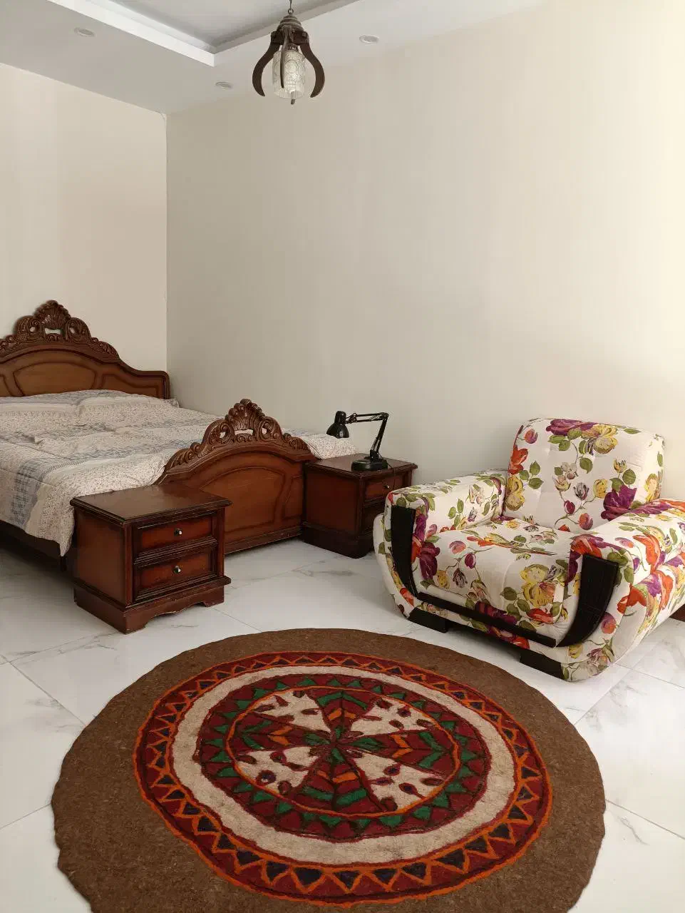 تک واحدی/بازسازی شده/۱۰۵متر/حیاط اختصاصی