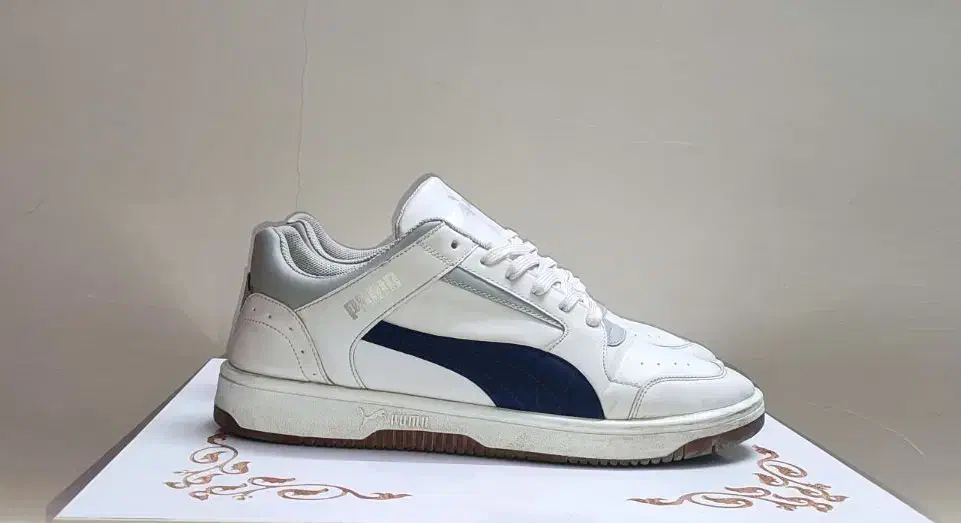 کتونی سایز بزرگ|کیف، کفش، کمربند|بروجرد, |دیوار