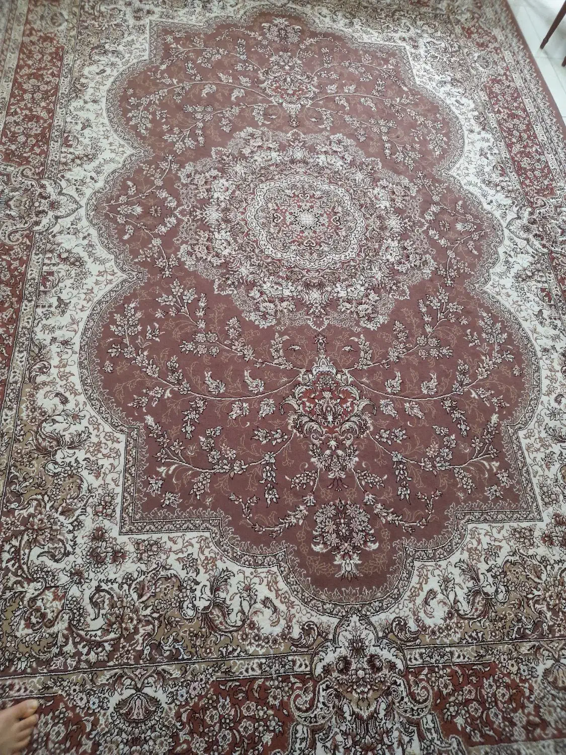 ۴عددفرش|فرش|صومعه‌سرا, |دیوار