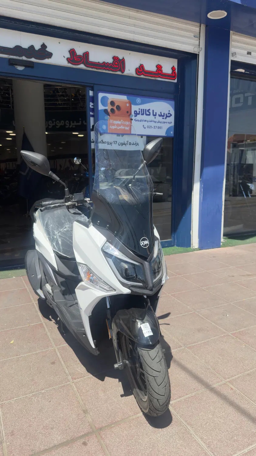J200 abs new face|موتورسیکلت|کرج, جهان‌شهر|دیوار