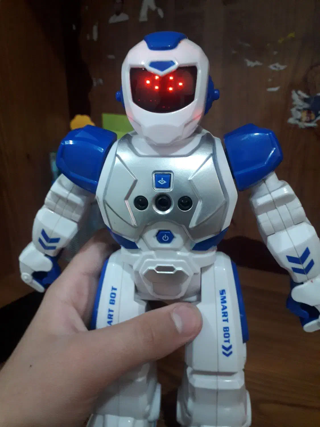 زبانه بی صدا|اسباب‌‌بازی|چمران, |دیوار