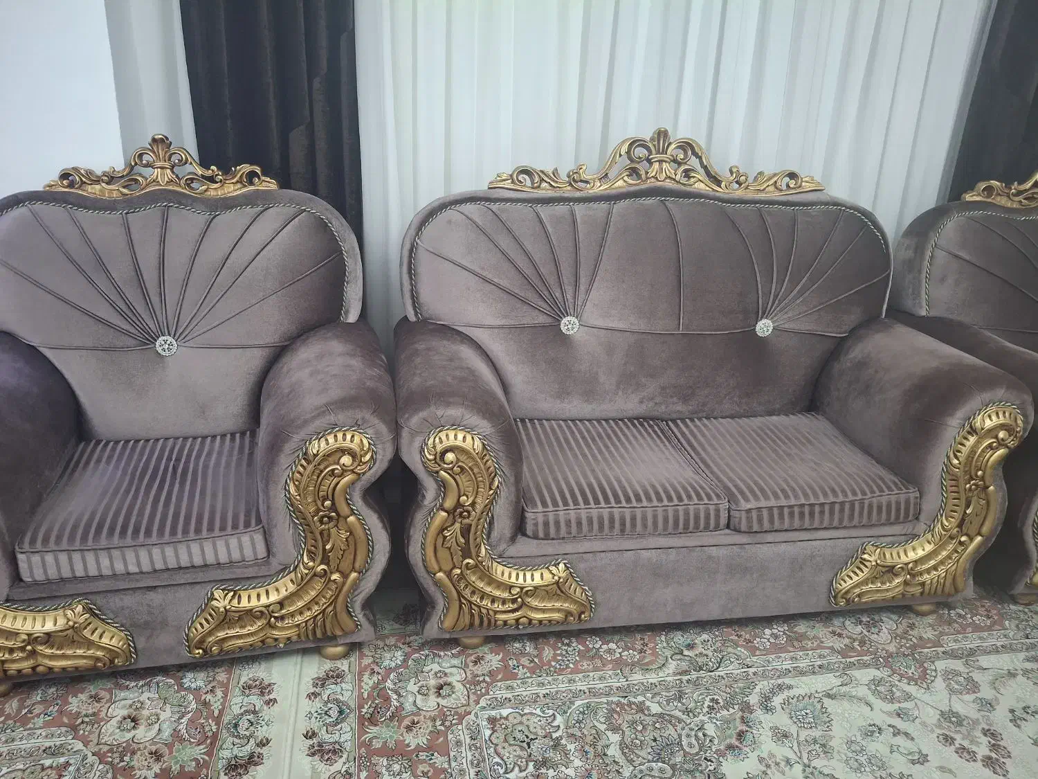 مبل وعسلی هشت نفره در حدنو|مبلمان خانگی و میز عسلی|کرمانشاه, |دیوار