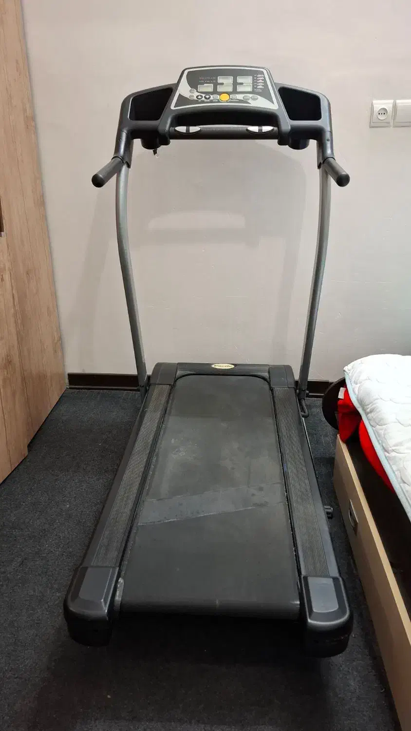 تردمیل حرفه ای|تجهیزات ورزشی|شاهینشهر, مخابرات (شهید بهشتی)|دیوار