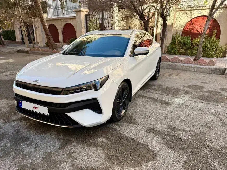 Kmc j7 1403|خودرو سواری و وانت|تهران, جنتآباد جنوبی|دیوار