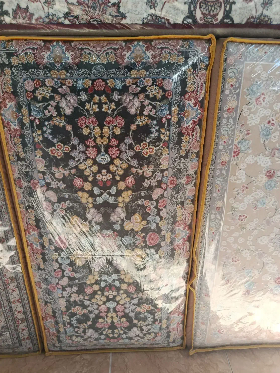 پخش پشتی بصورت عمده و تکی|پشتی|کاشان, راوند|دیوار