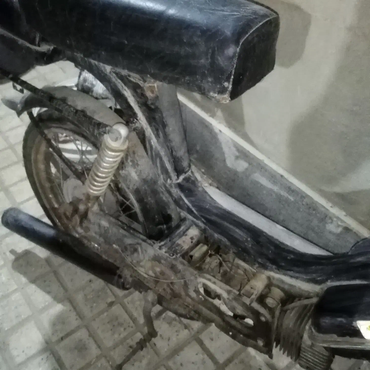 براوو نیاز به سیم کشی|موتورسیکلت|شاهینشهر, عطار|دیوار