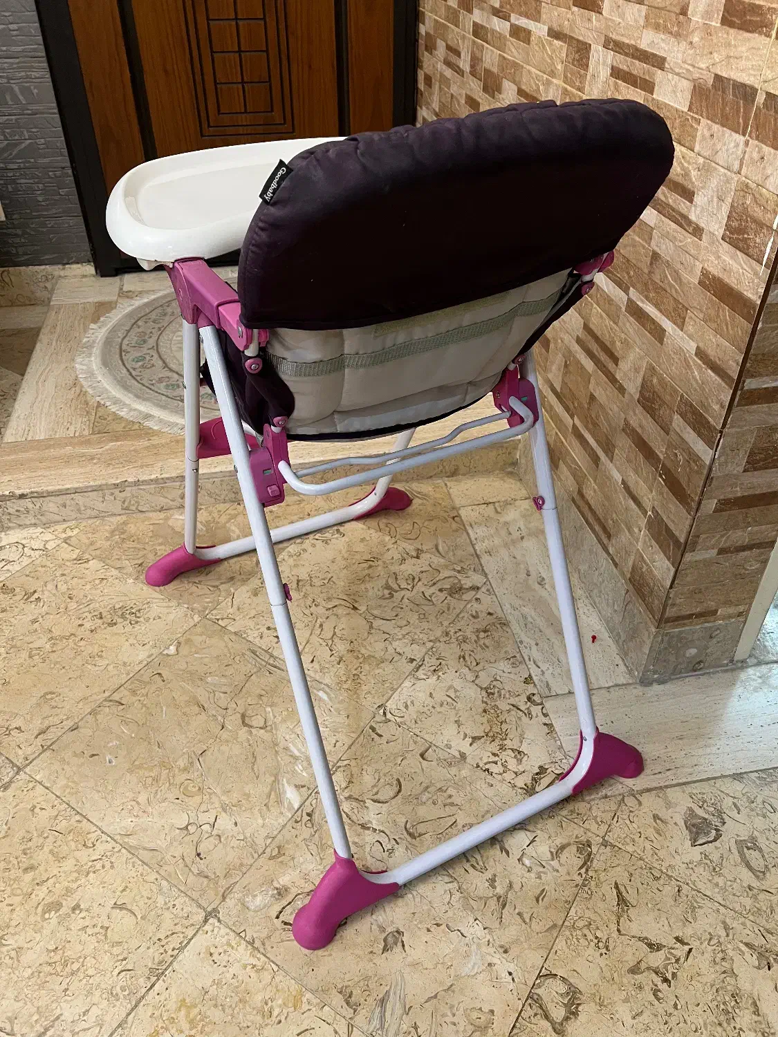 صندلی غذای کودک|تخت و صندلی بچه|دماوند, گیلاوند|دیوار