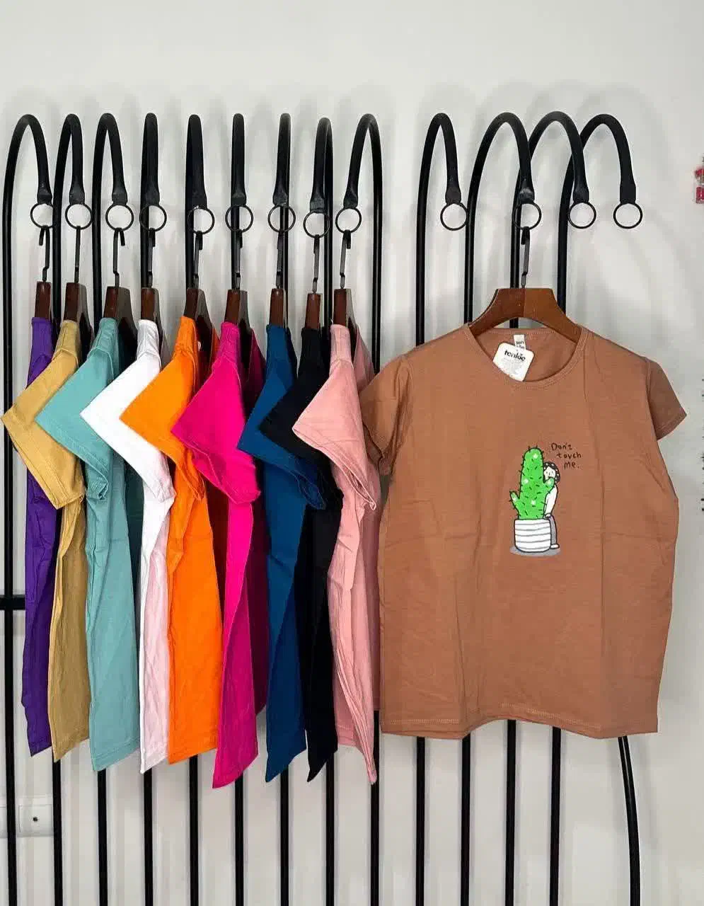 تیشرت و جوراب و بولیز و تاپ و کراپ به قیمت عمده|لباس|قم, شاه ابراهیم|دیوار