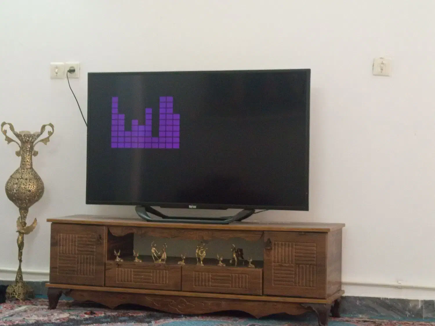 تلویزیون مارشال|تلویزیون و پروژکتور|ساوه, |دیوار