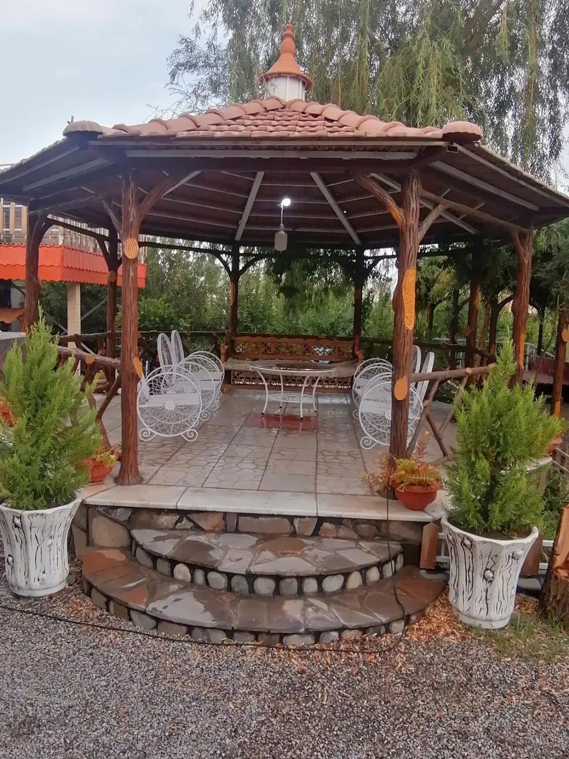 اجاره باغ ویلا انارستان کوهپایه|اجارهٔ کوتاه‌مدت ویلا و باغ|کرمان, |دیوار