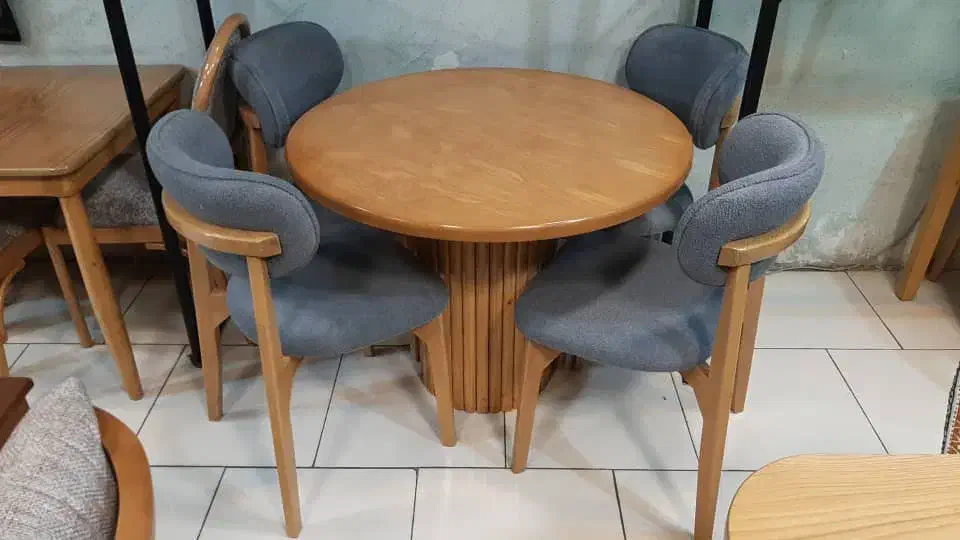 میز ناهارخوری قربانی|میز و صندلی غذاخوری|شوط, |دیوار