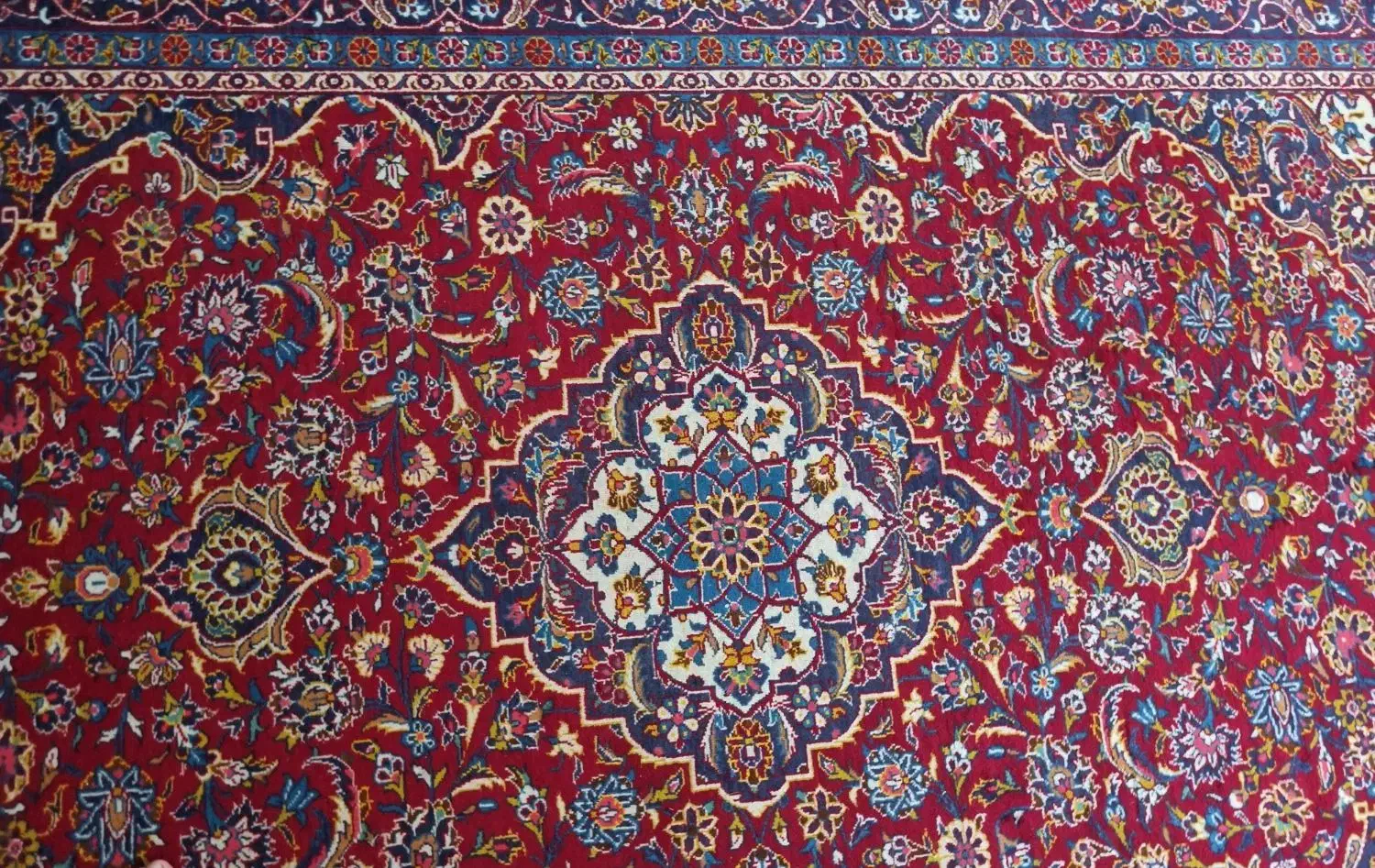 فرش دستباف نجف آباد و ماهی تبریز|فرش|شیراز, اصلاحنژاد|دیوار