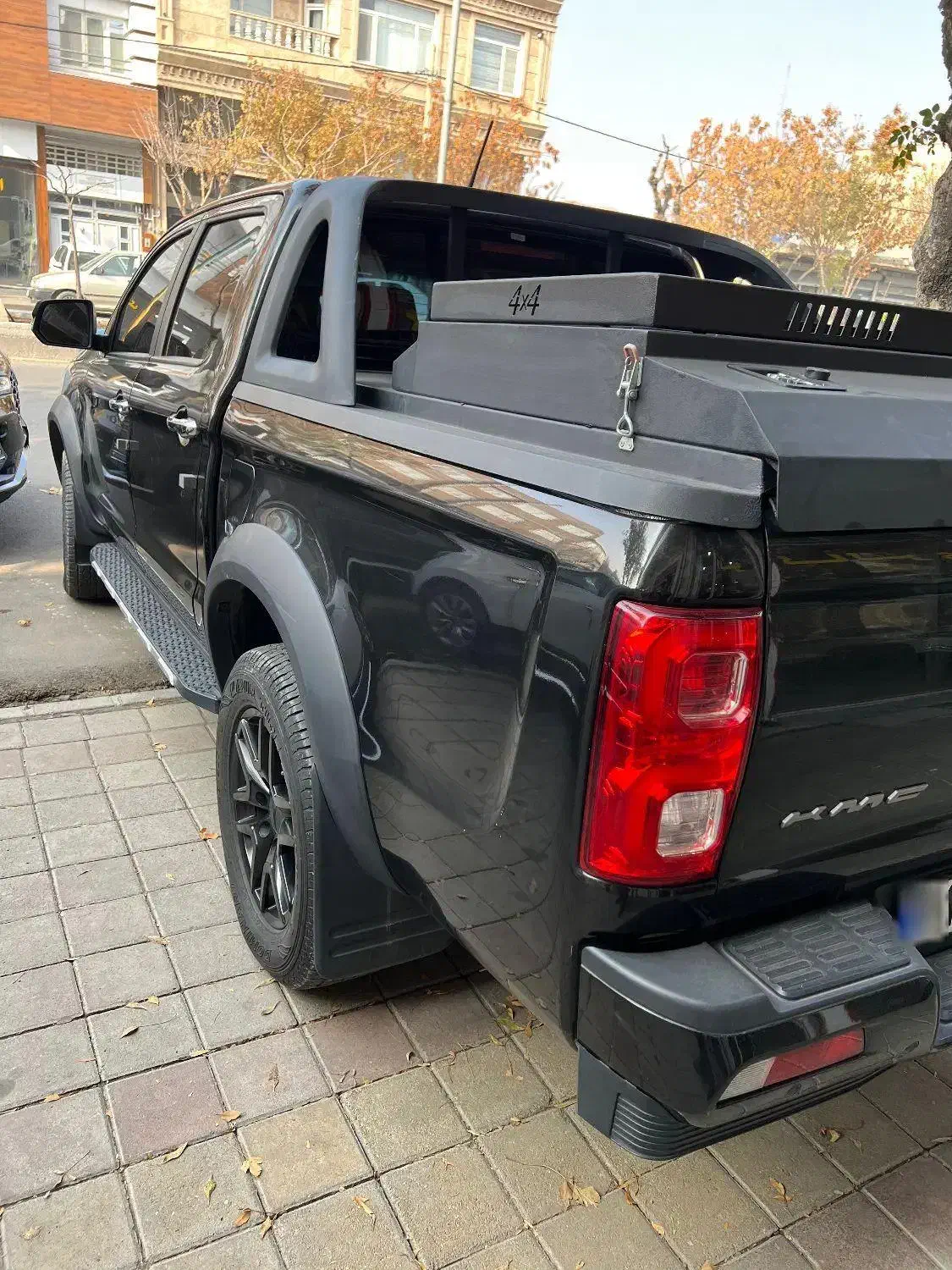 کی ام سی مدل ۴۰۲|خودرو سواری و وانت|نقده, |دیوار