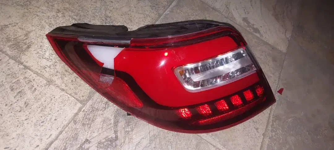 یک عدد چراغ دنا پلاس فابریک|قطعات یدکی و لوازم جانبی|تهران, بهداشت|دیوار