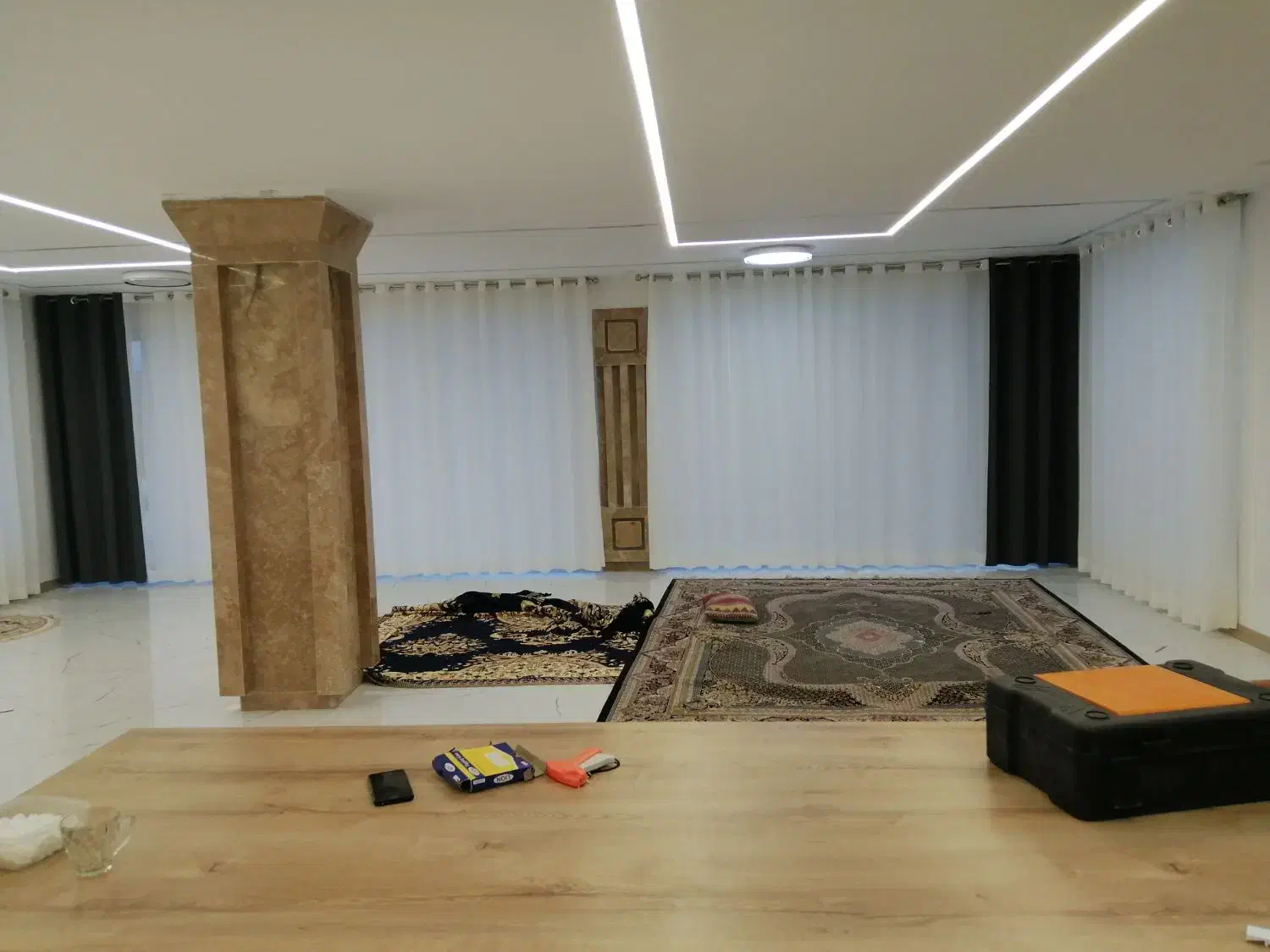 دوخت نصب انواع پرده شهرک گلستان خیابان نور|پرده، رانر، رومیزی|شیراز, شهرک گلستان|دیوار
