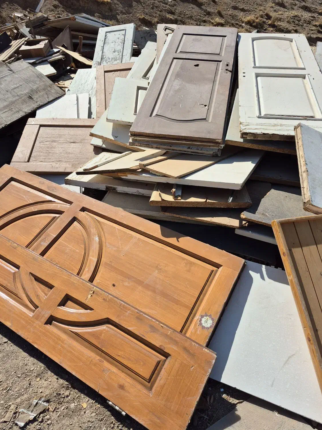 هیزم ضایعات یک نیسان خورده نوپان ام دی اف 1500|عمدهفروشی|تهران, سوهانک|دیوار