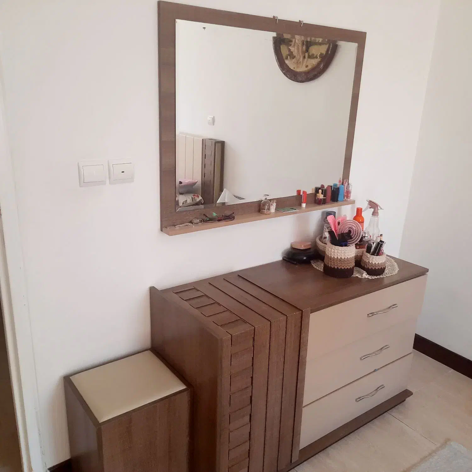 سرویس خواب ۲ نفره|تخت و سرویس خواب|کیش, |دیوار