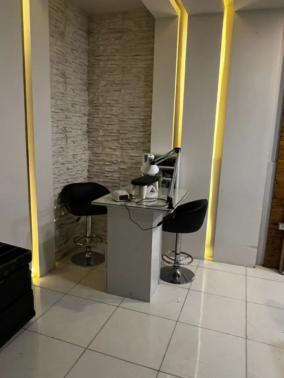 تخفیف اجاره لاین در سالن زیبایی|خدمات آرایشگری و زیبایی|اصفهان, برازنده|دیوار