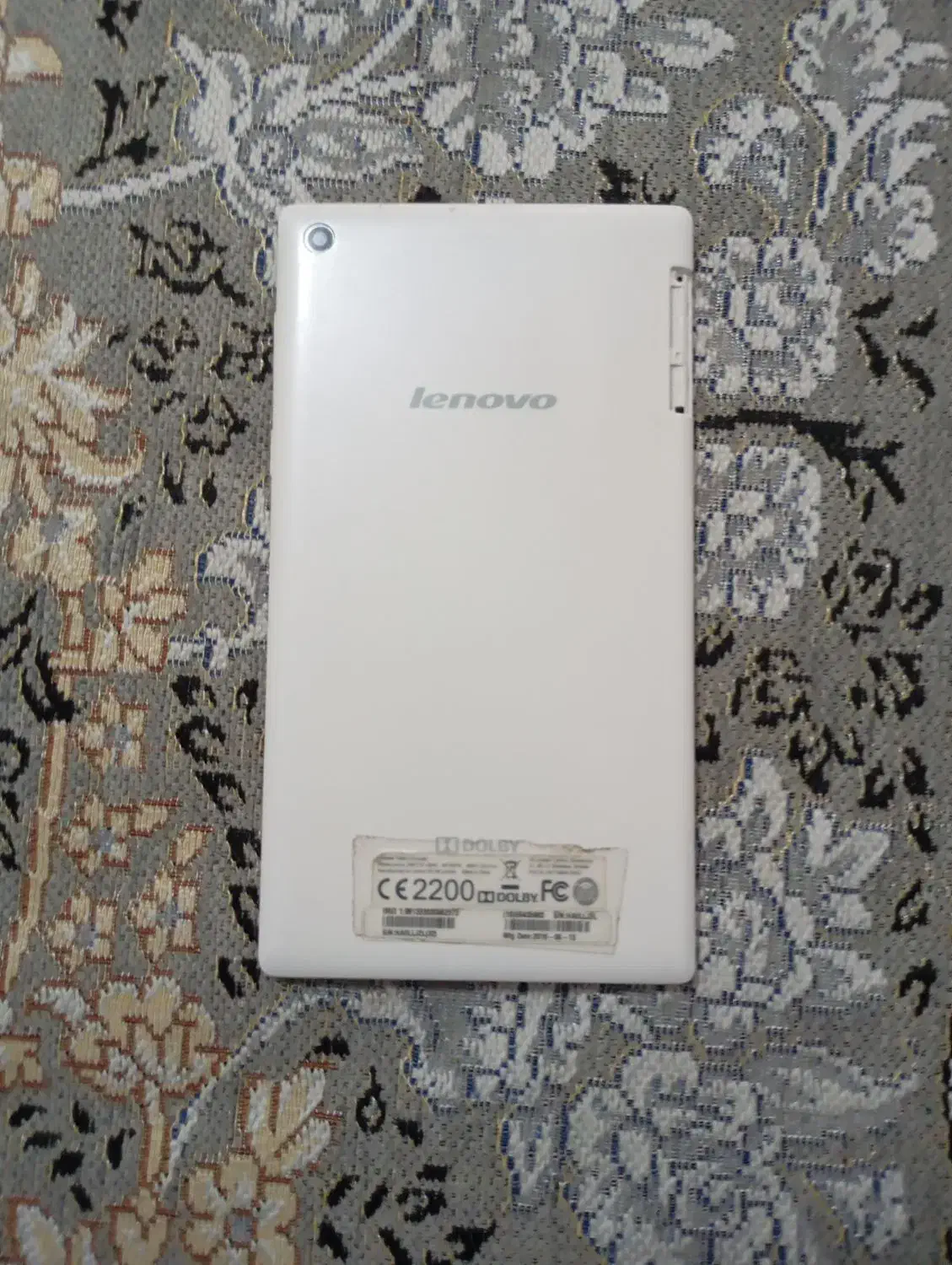 تبلت لنوو|تبلت|قم, قلعه کامکار|دیوار