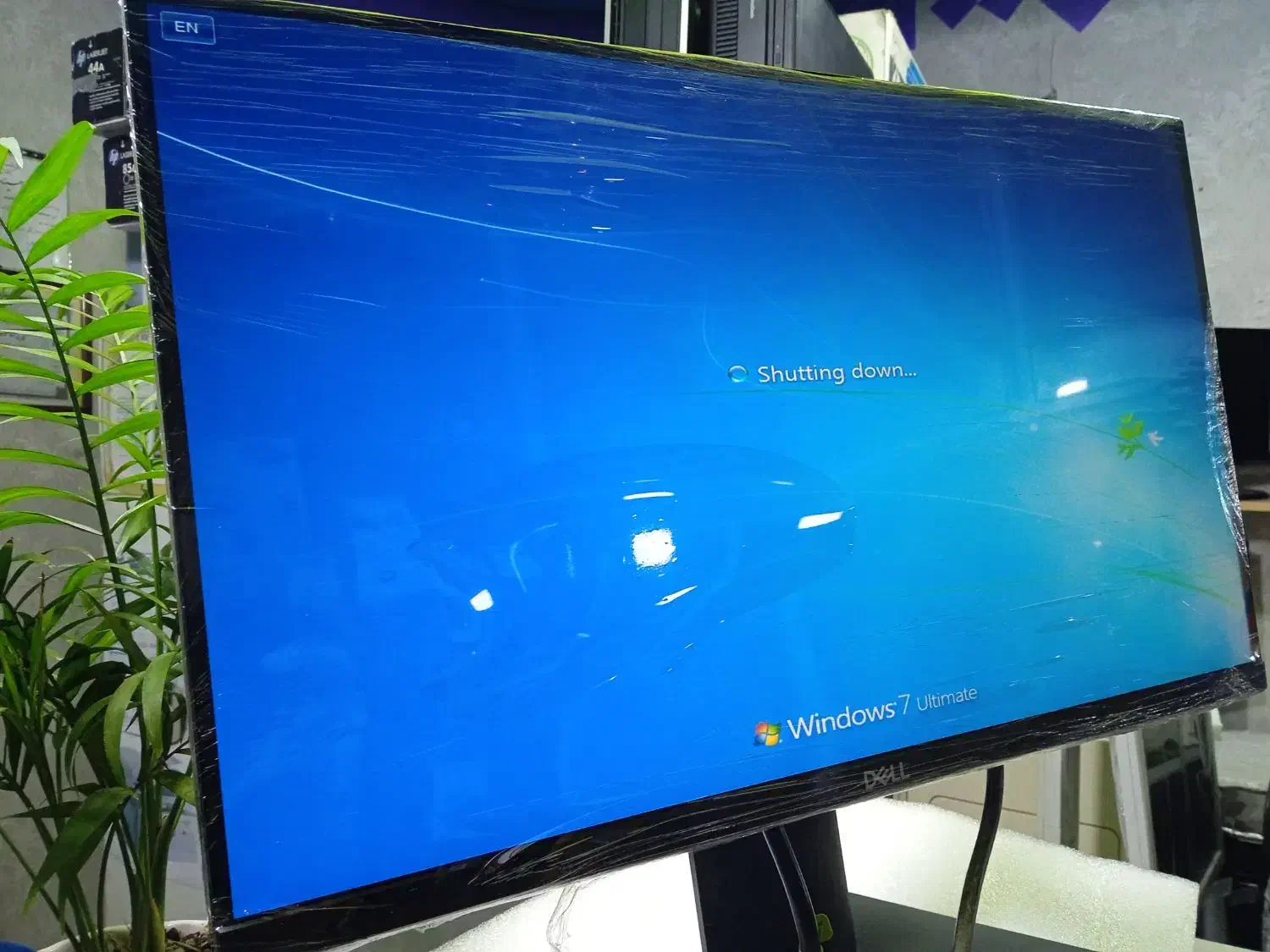 مانیتور ۲۲ اینچHDMI خور LED( فرم لس)|قطعات و لوازم جانبی رایانه|اراک, |دیوار