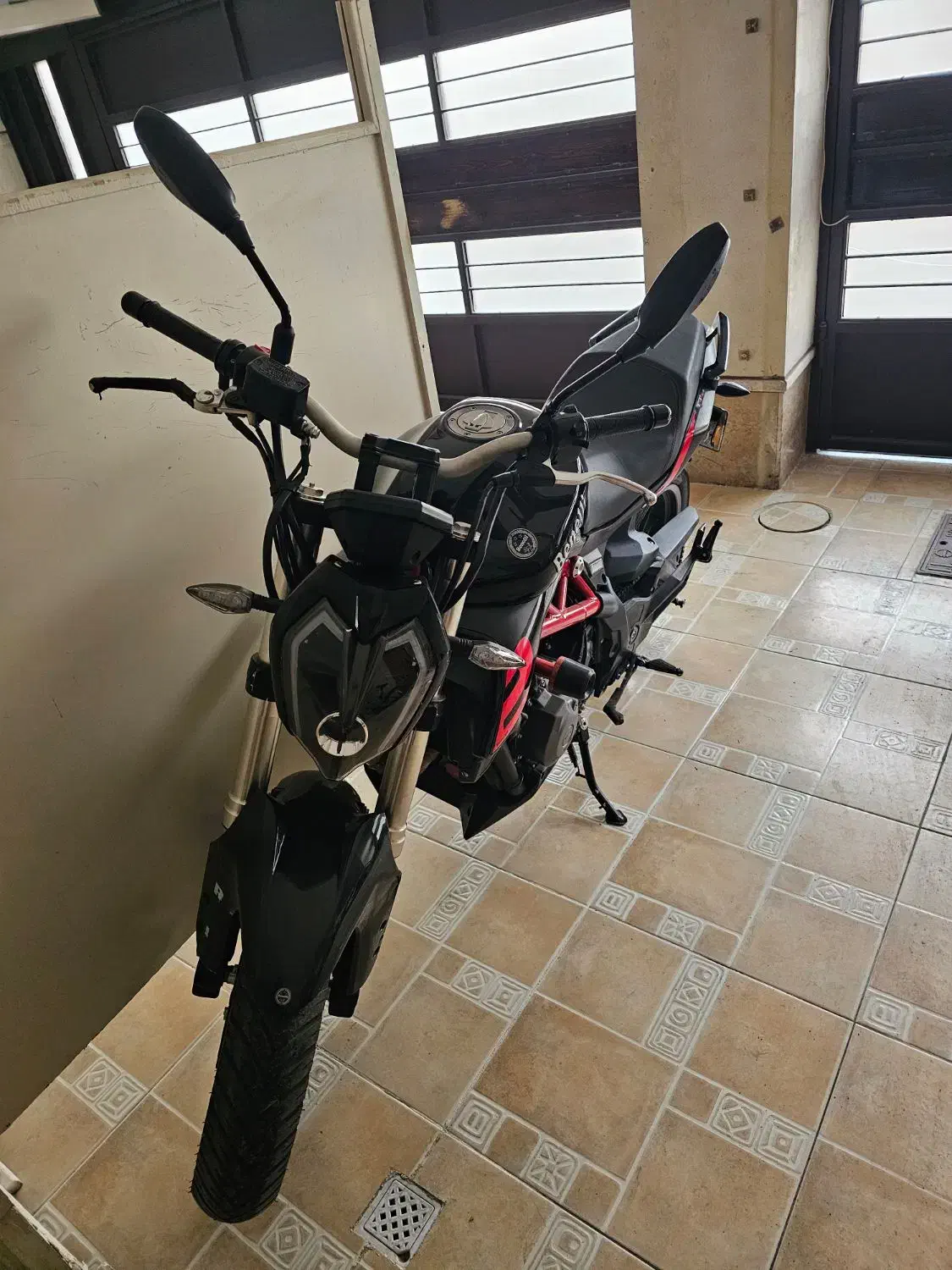 بنلی 300|موتورسیکلت|اصفهان, مسجد مصلی|دیوار