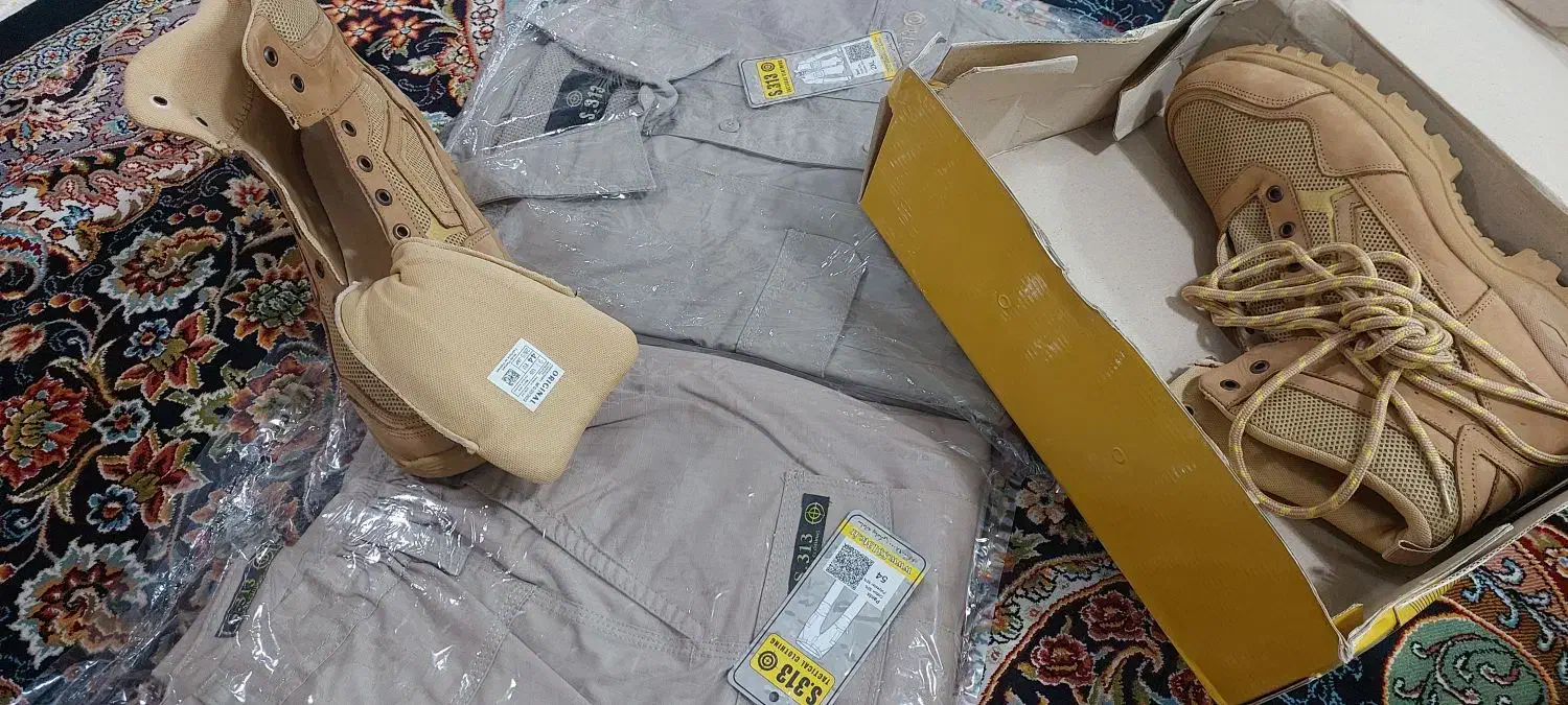 یک دست لباس کامل ۳۱۳ همراه پوتین نو|لباس|قم, باجک دو|دیوار