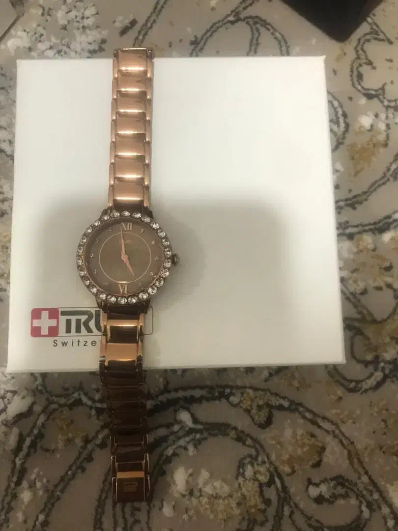 ساعت تراست|ساعت|بندرعباس, |دیوار