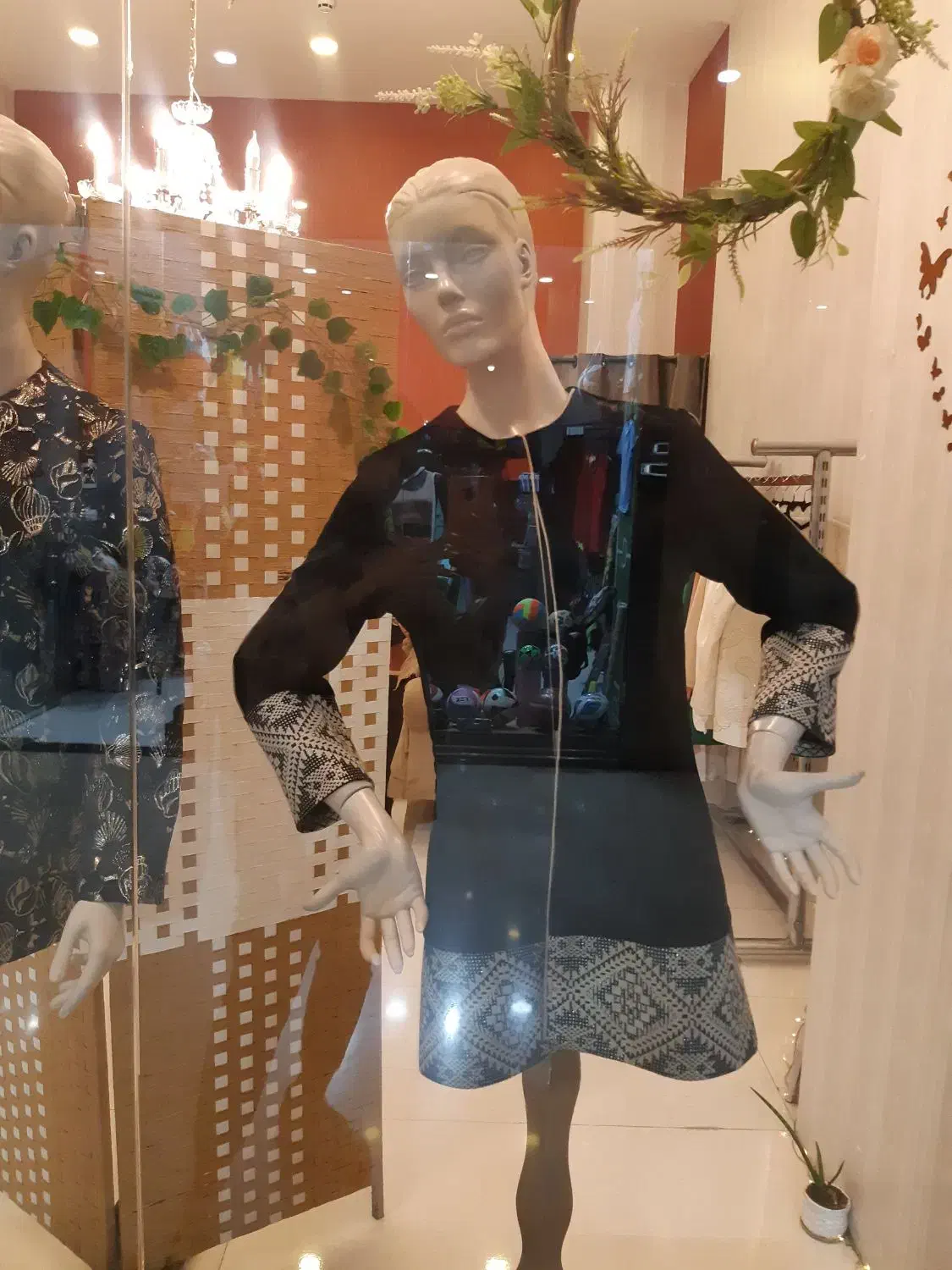 دکور و رگال مغازه مانکن و لوستر|فروشگاه و مغازه|فردیس, نسترن غربی|دیوار