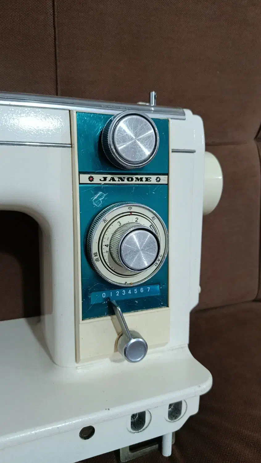 فروش چرخ ژانومەمدل 811|چرخ خیاطی و ریسندگی|مهاباد (آذربایجان غربی), |دیوار