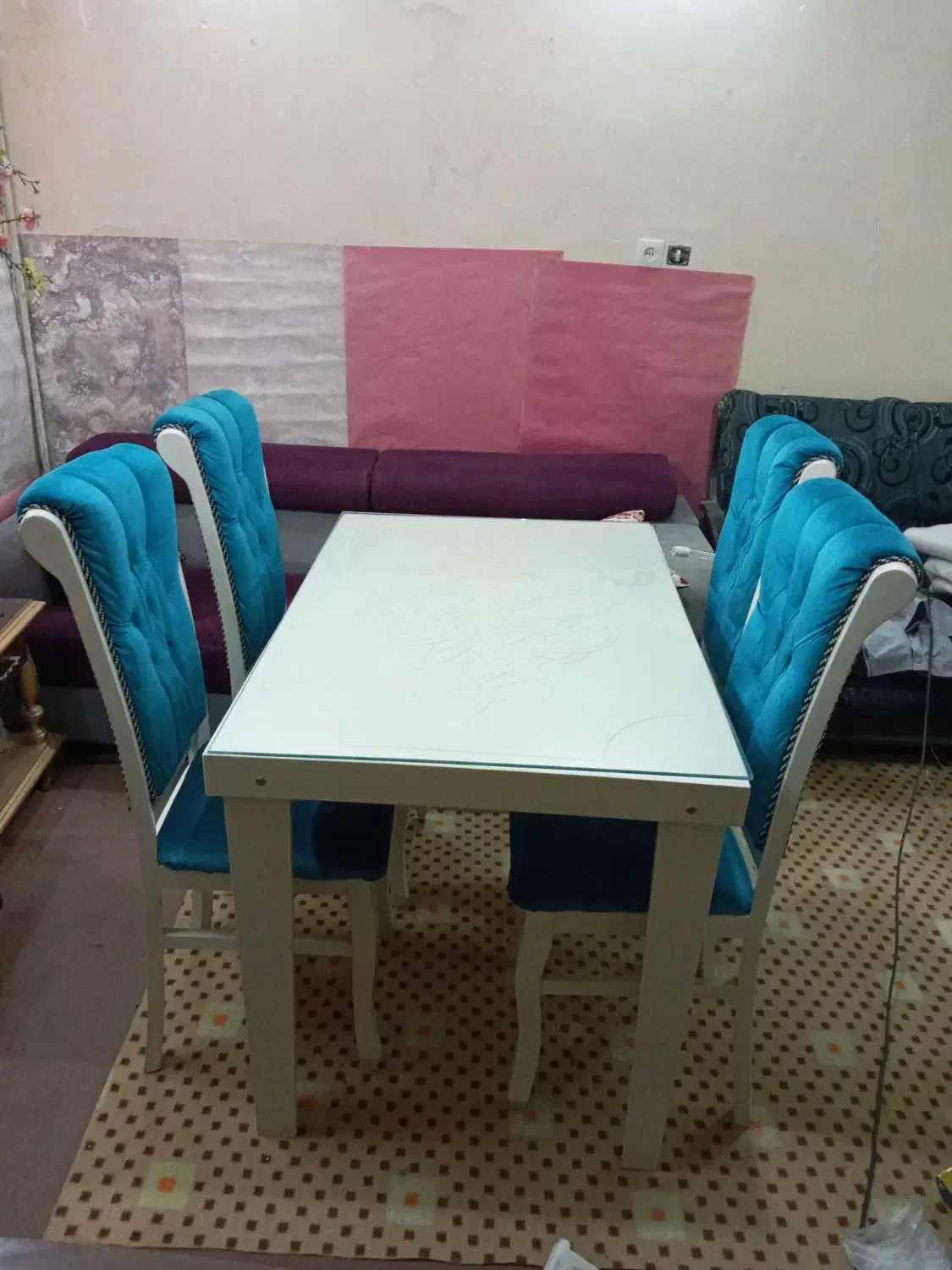 میز غذا خوری ۴نفره|میز و صندلی غذاخوری|اراک, |دیوار