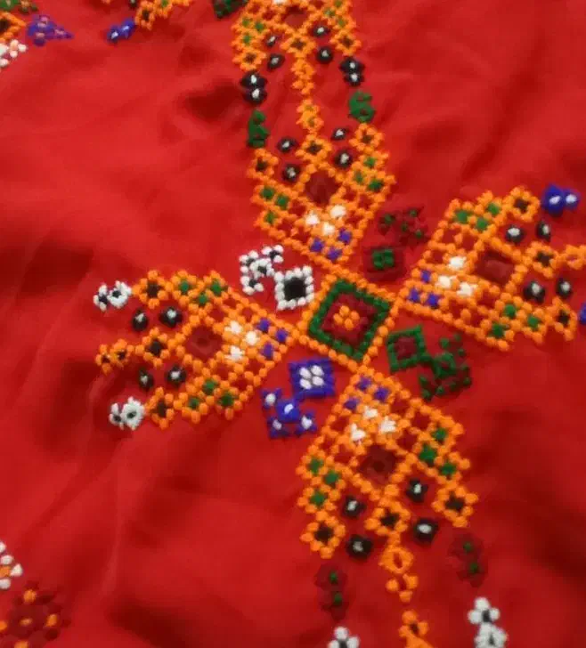 دوزندهام|لباس|دلگان, |دیوار