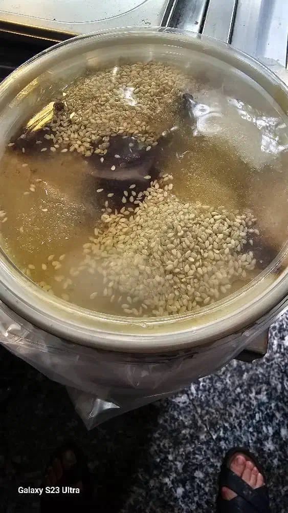 یه یک نفر کمک اشپز افغانی نیازمندیم|استخدام خدمات فروشگاه و رستوران|تهران, مختاری|دیوار