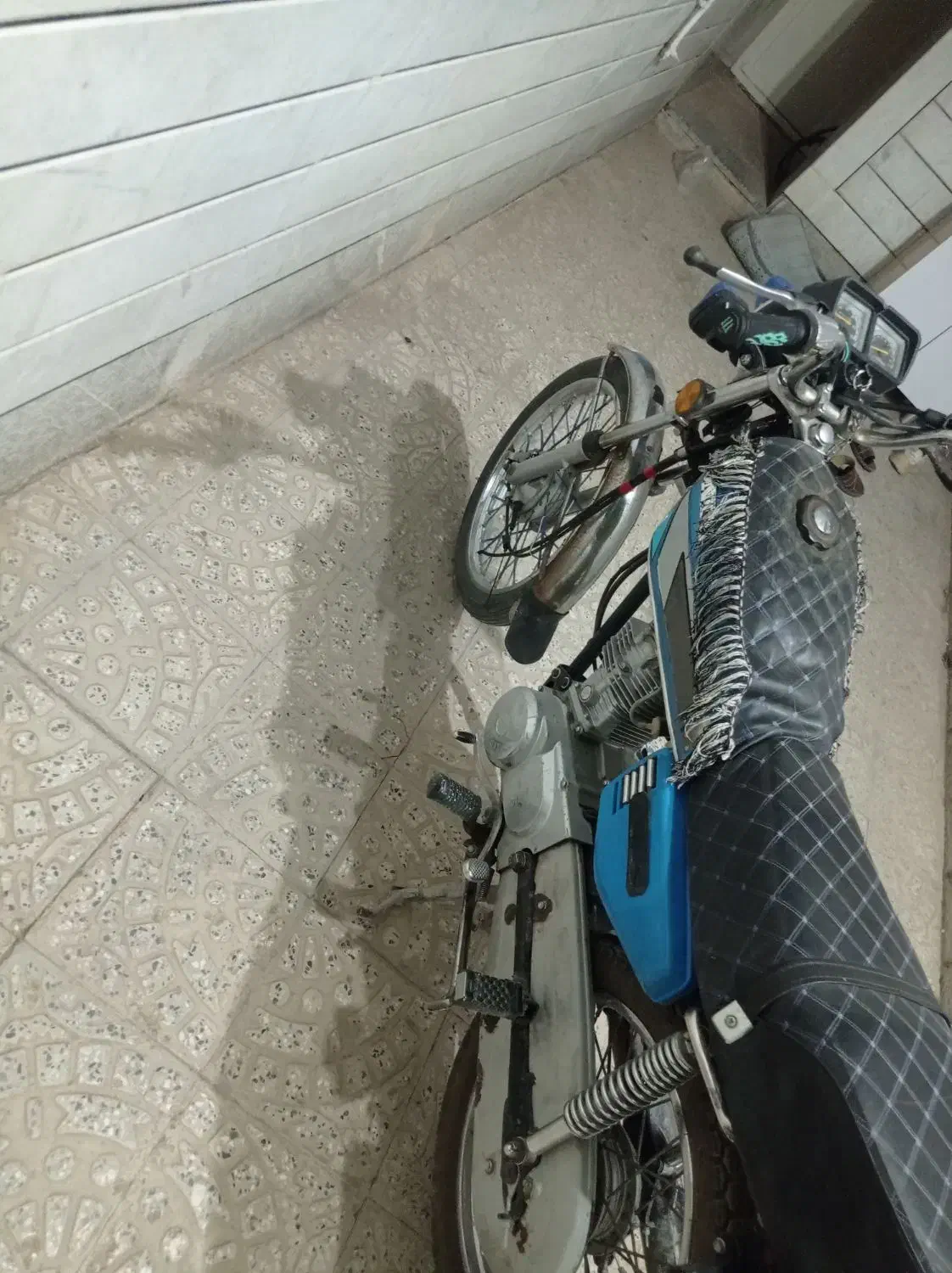 موتور هندا|موتورسیکلت|خمینیشهر, |دیوار